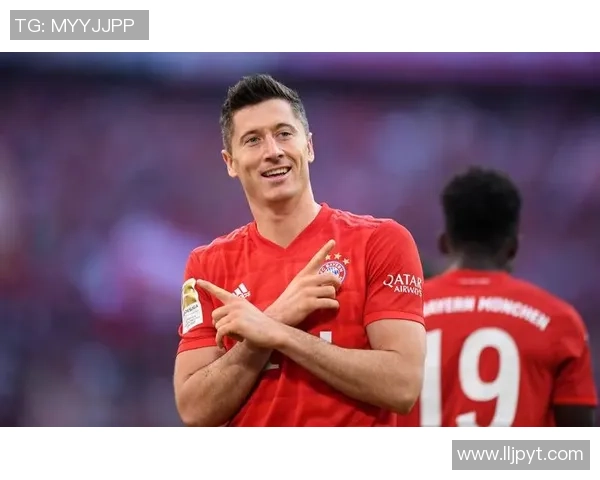 没有球星架子的足球巨星如何赢得球迷尊敬与队友真心