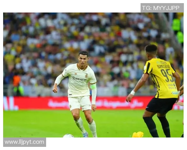 足球迷心中理想球星的特质与影响力分析 足球迷心中理想球星的特质与影响力分析