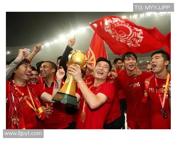 中国足球十大球星风采解析 见证历史瞬间与传奇足迹 中国足球十大球星风采解析 见证历史瞬间与传奇足迹