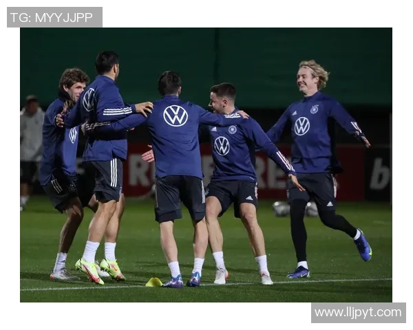 德国足球队历史十位最佳球员盘点及其影响力解析 德国足球队历史十位最佳球员盘点及其影响力解析